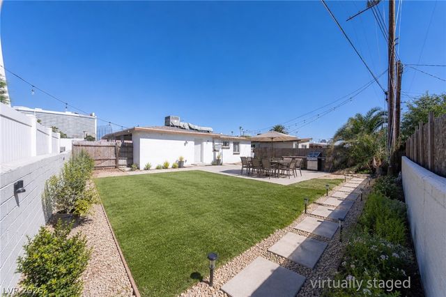 2101 Santa Paula Drive, Las Vegas, NV 89104