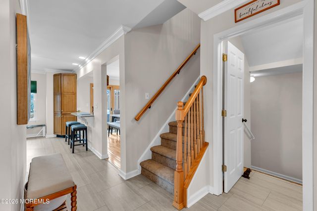 321 Oak Knoll Drive 32-1, Manalapan, NJ 07726