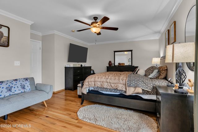 321 Oak Knoll Drive 32-1, Manalapan, NJ 07726