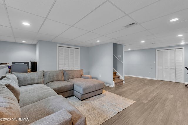 321 Oak Knoll Drive 32-1, Manalapan, NJ 07726