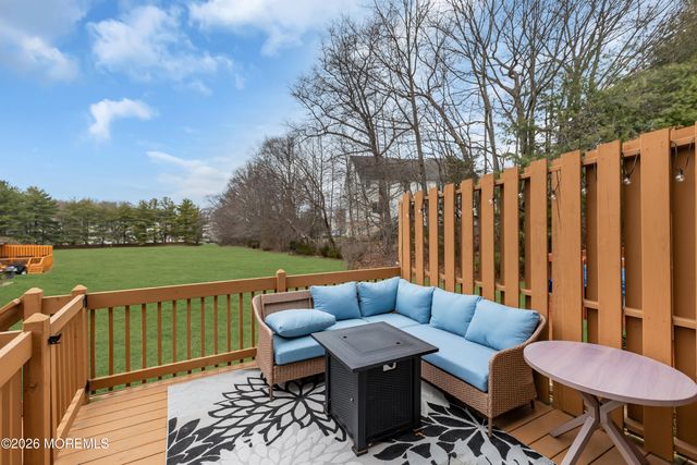 321 Oak Knoll Drive 32-1, Manalapan, NJ 07726