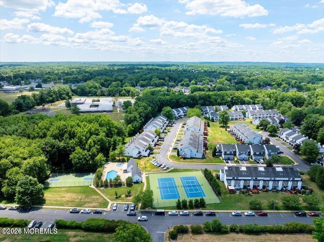 321 Oak Knoll Drive 32-1, Manalapan, NJ 07726