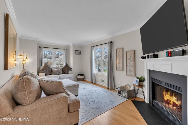 321 Oak Knoll Drive 32-1, Manalapan, NJ 07726