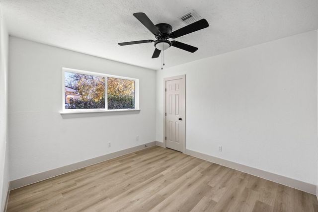 106 Burgundy Lane, League City, TX 77573