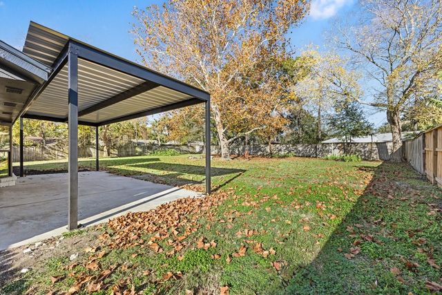 106 Burgundy Lane, League City, TX 77573