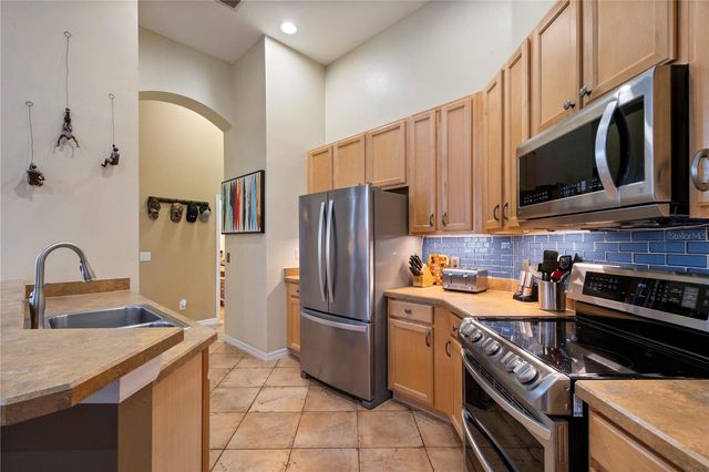 4306 HEIRLOOM ROSE PLACE, Oviedo, FL 32766