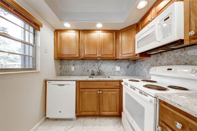 36 Islewood B 36 36, Deerfield Beach, FL 33442