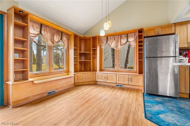 1536 Baycrest Drive NW, Canton, OH 44708