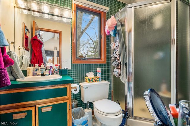 1536 Baycrest Drive NW, Canton, OH 44708