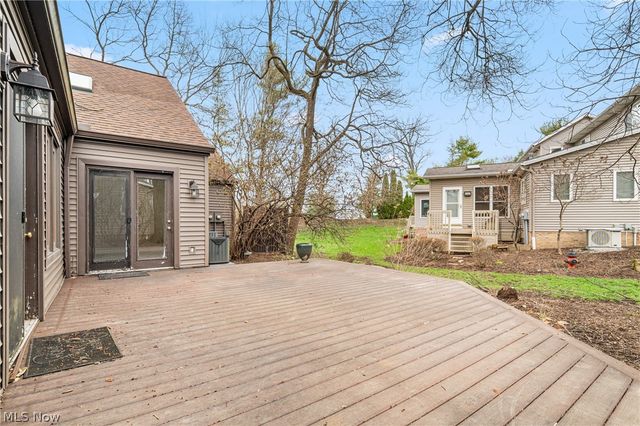 1536 Baycrest Drive NW, Canton, OH 44708