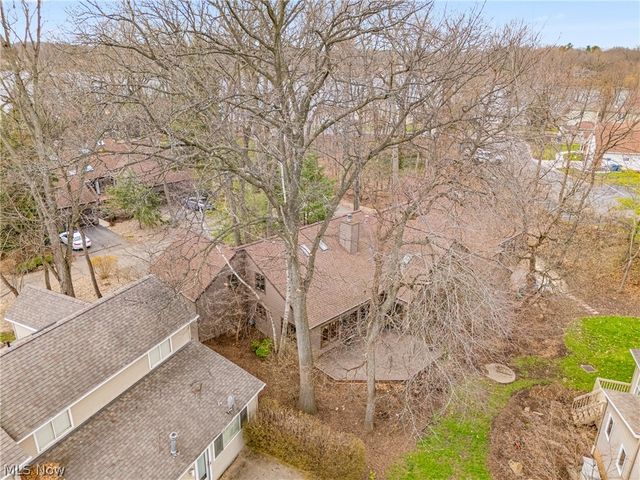 1536 Baycrest Drive NW, Canton, OH 44708