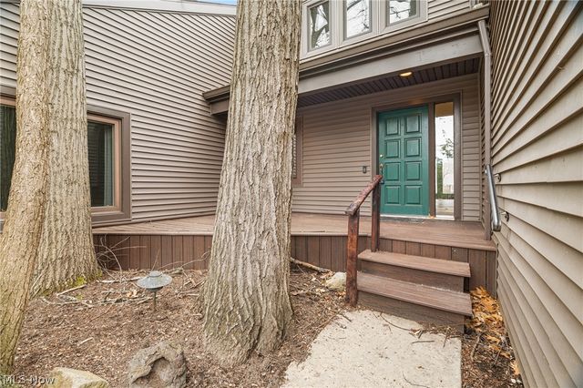 1536 Baycrest Drive NW, Canton, OH 44708