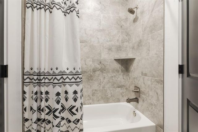 3217 Pinnacle Peak Drive, Yukon, OK 73099