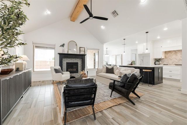 3217 Pinnacle Peak Drive, Yukon, OK 73099