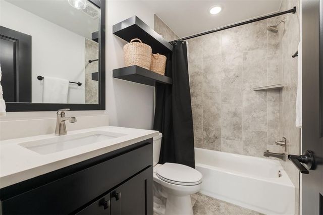 3217 Pinnacle Peak Drive, Yukon, OK 73099