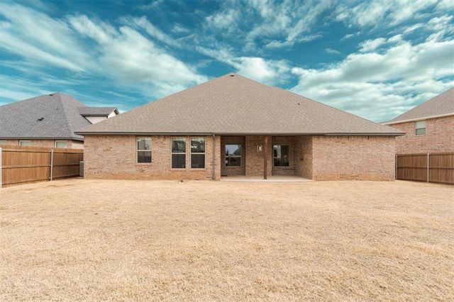 3217 Pinnacle Peak Drive, Yukon, OK 73099