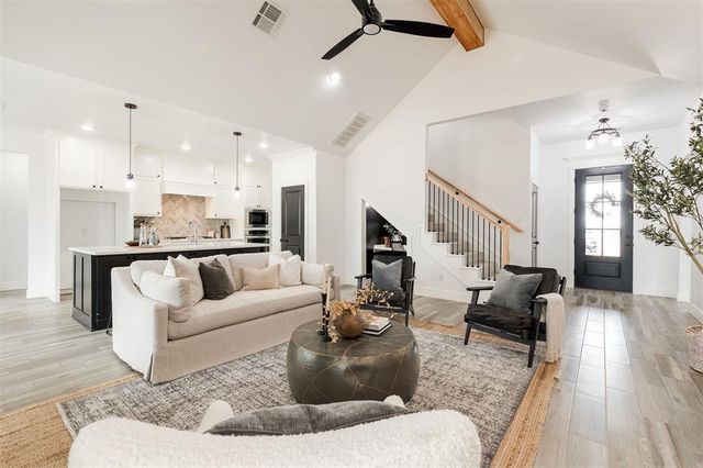 3217 Pinnacle Peak Drive, Yukon, OK 73099