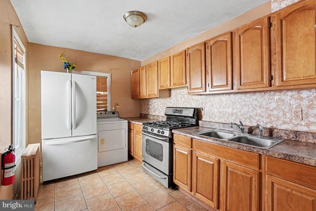 1105 GREEN ST, Reading, PA 19604