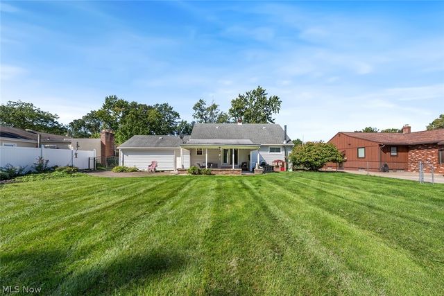 5987 Burns Road, North Olmsted, OH 44070
