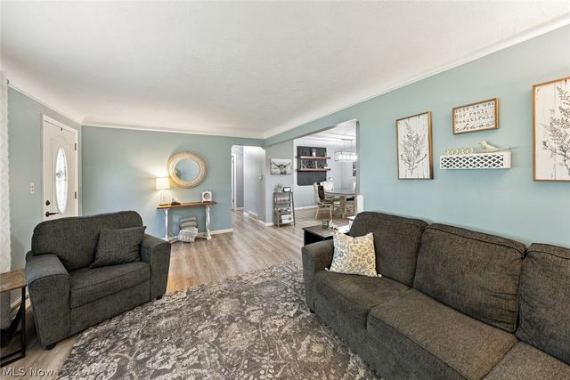 5987 Burns Road, North Olmsted, OH 44070