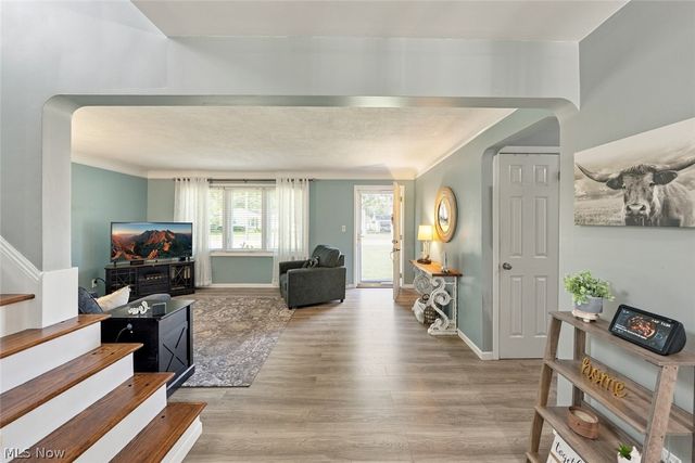 5987 Burns Road, North Olmsted, OH 44070