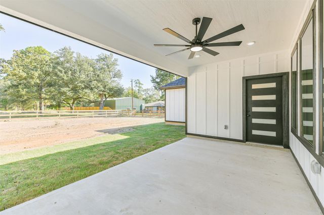 27516 Joseph Road, Hockley, TX 77447