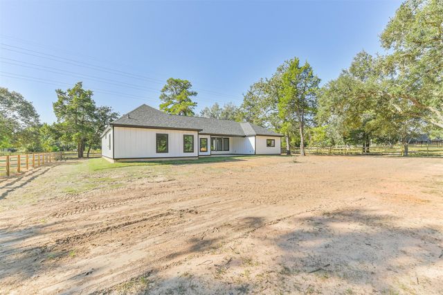 27516 Joseph Road, Hockley, TX 77447