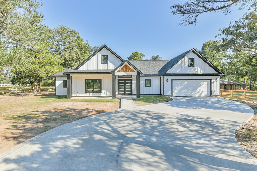 27516 Joseph Road, Hockley, TX 77447