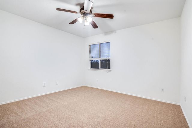 3756 Top Rock LN, Round Rock, TX 78681