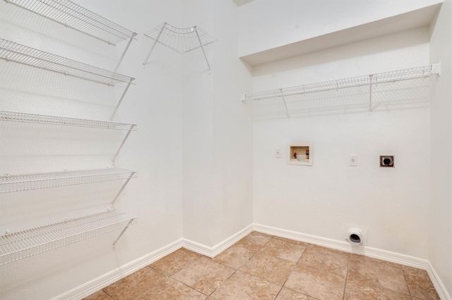 3756 Top Rock LN, Round Rock, TX 78681