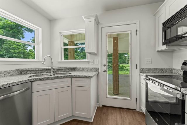 1675 Besson Ln, Sunshine, LA 70780