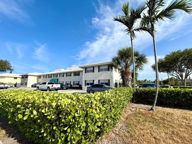 298 SW 6th Street 2050, Boca Raton, FL 33432