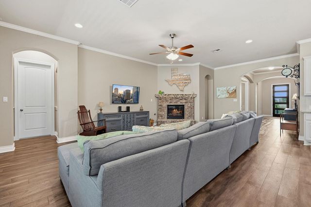 238 Jenn CV, Dripping Springs, TX 78620