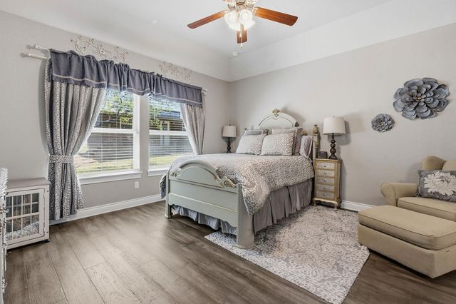 238 Jenn CV, Dripping Springs, TX 78620