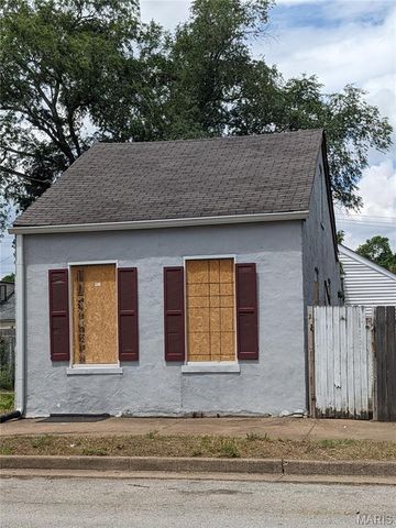7719 Minnesota Avenue, St Louis, MO 63111