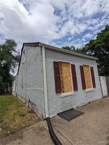 7719 Minnesota Avenue, St Louis, MO 63111