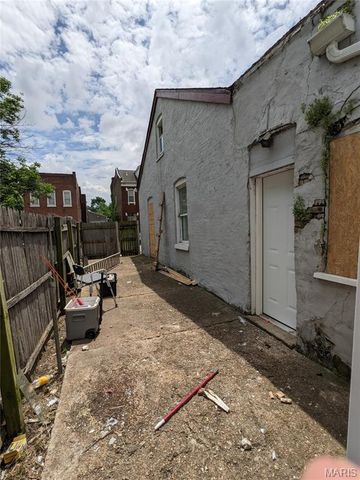 7719 Minnesota Avenue, St Louis, MO 63111