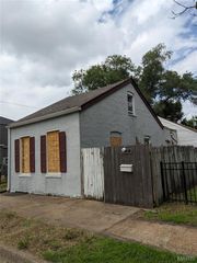 7719 Minnesota Avenue, St Louis, MO 63111