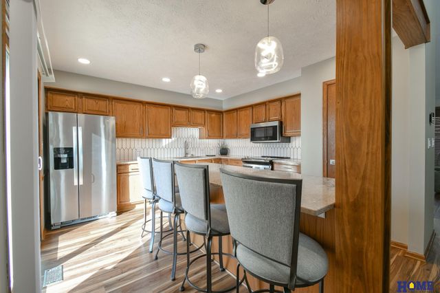 1543 Hilltop Road, Lincoln, NE 68521