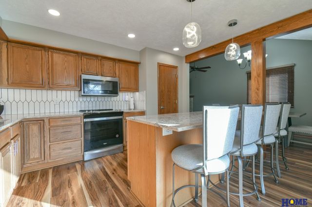 1543 Hilltop Road, Lincoln, NE 68521