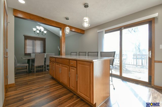 1543 Hilltop Road, Lincoln, NE 68521