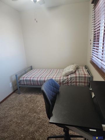 1543 Hilltop Road, Lincoln, NE 68521