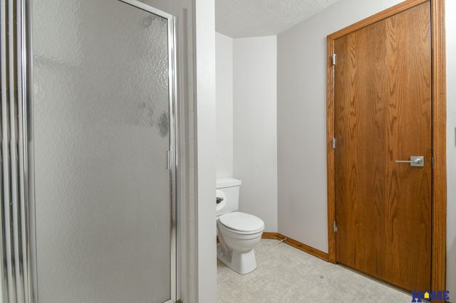 1543 Hilltop Road, Lincoln, NE 68521