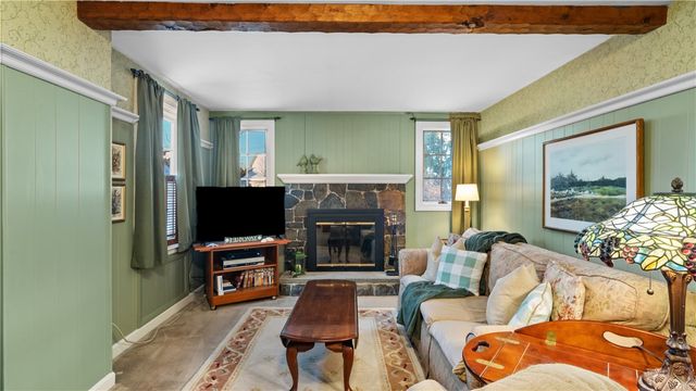 57 Delway Road, Cranston, RI 02910