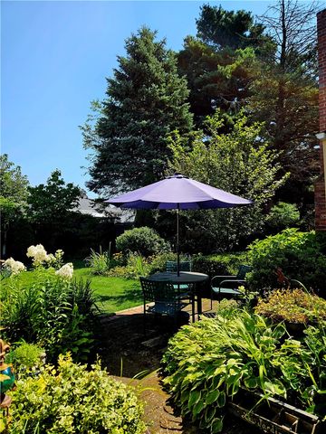 57 Delway Road, Cranston, RI 02910