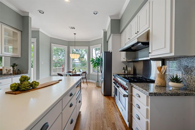 6213 Edwards Mountain CV, Austin, TX 78731