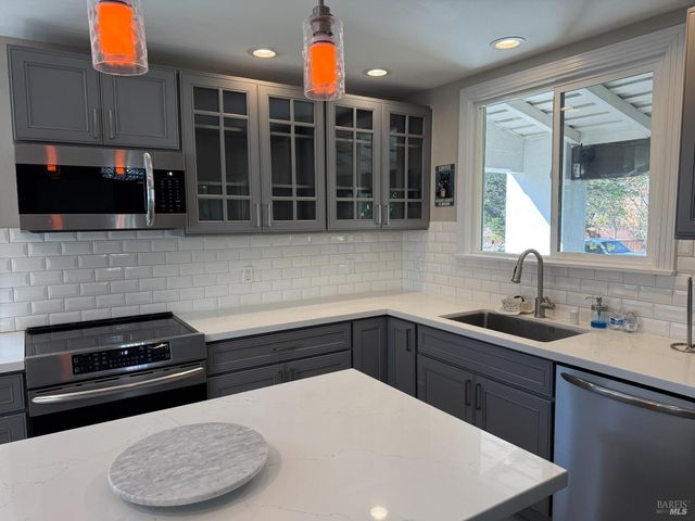 1208 Amador St, Vallejo, CA 94590