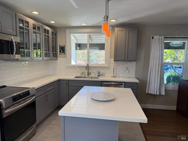 1208 Amador St, Vallejo, CA 94590