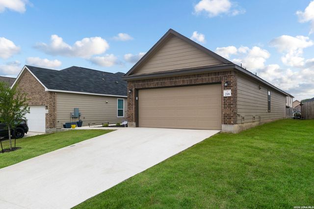 218 W FLOWING RIVER DR, Boerne, TX 78006