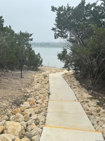 218 W FLOWING RIVER DR, Boerne, TX 78006